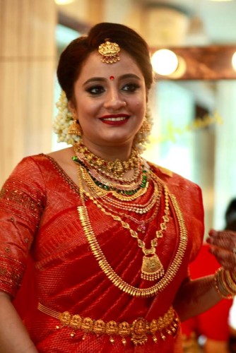 bridal makeup artist guruvayur
